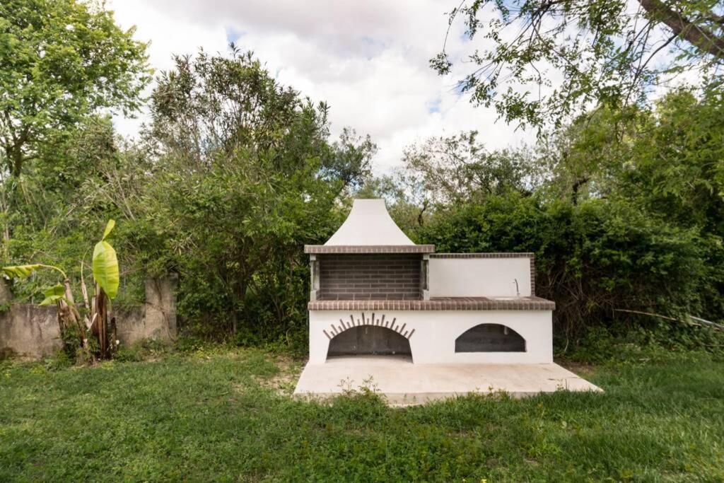 The Cottage House Romirion Bagian luar foto