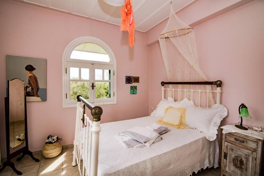 The Cottage House Romirion Bagian luar foto